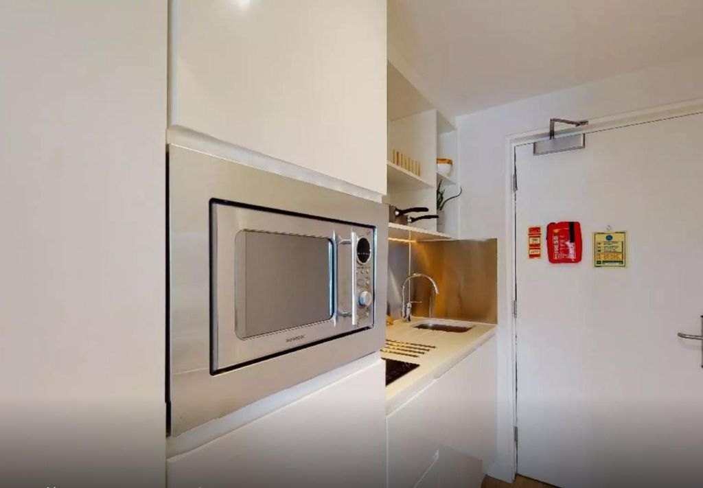 Property photo 3 of 4