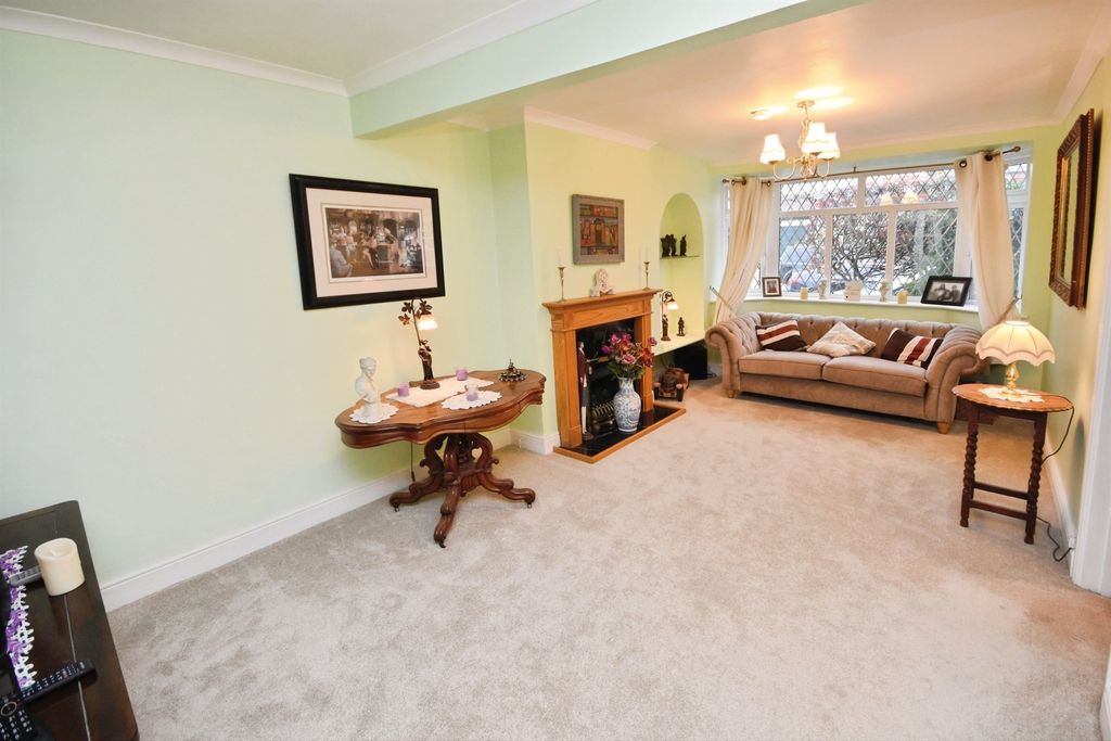 Property photo 2 of 21