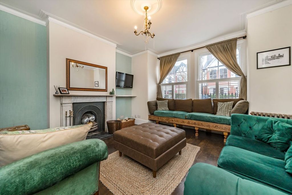 Property photo 2 of 9