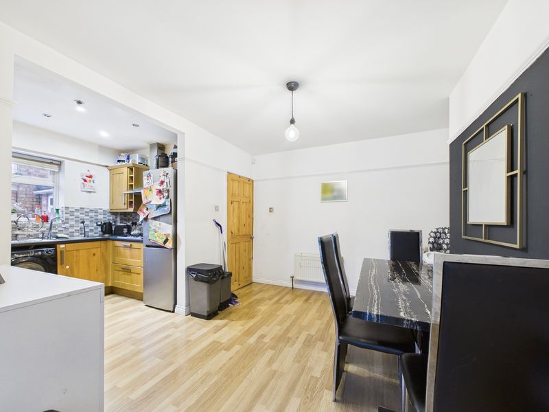 Property photo 3 of 15 Dining Room