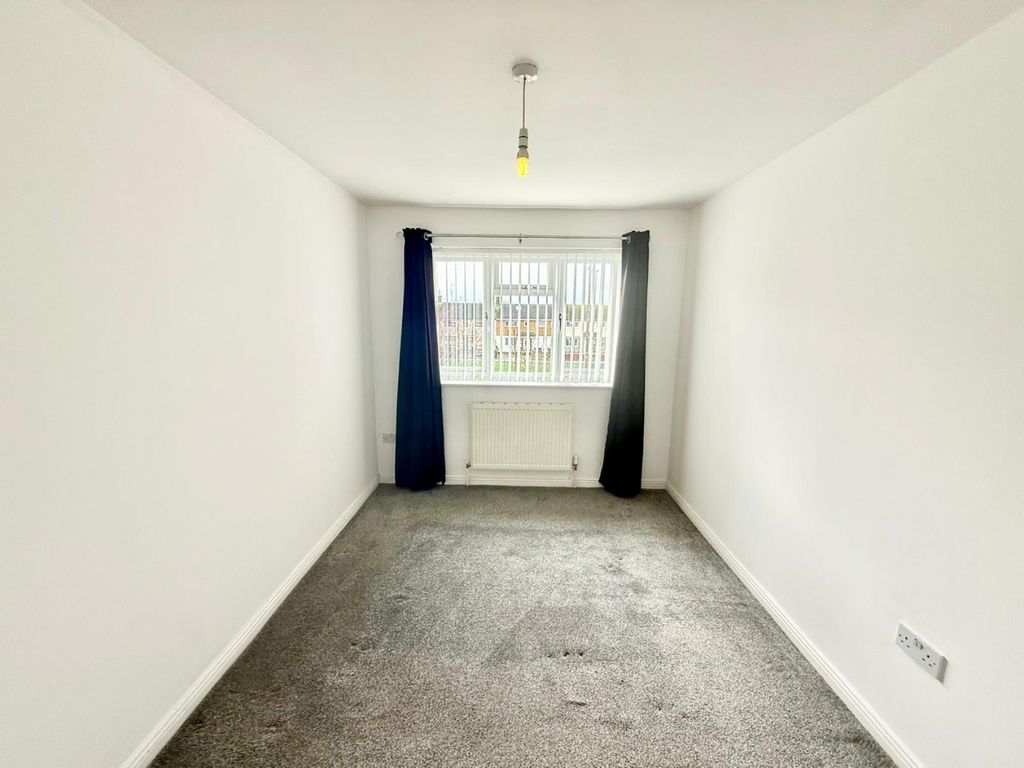 Property photo 3 of 3