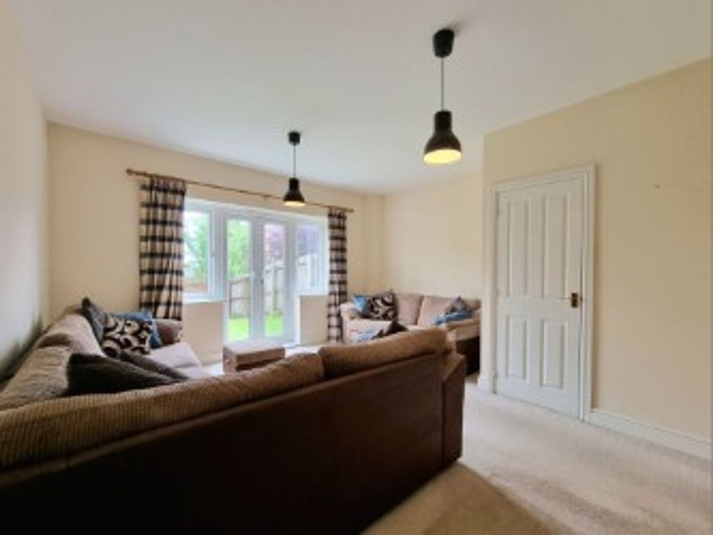 Property photo 2 of 33