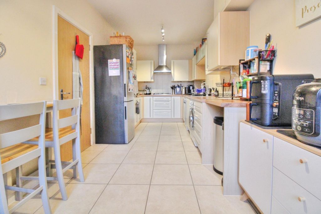 Property photo 2 of 27 Photo #2