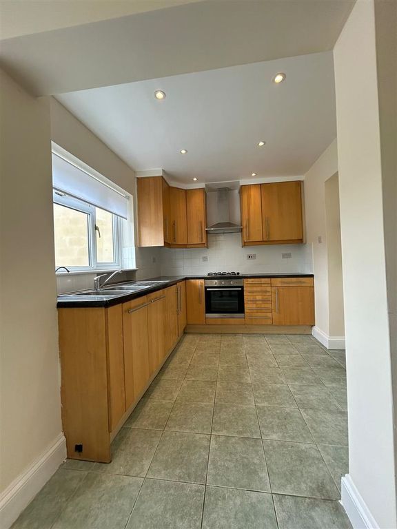 Property photo 3 of 10 Rta9Ahetdkodr2Tyj...