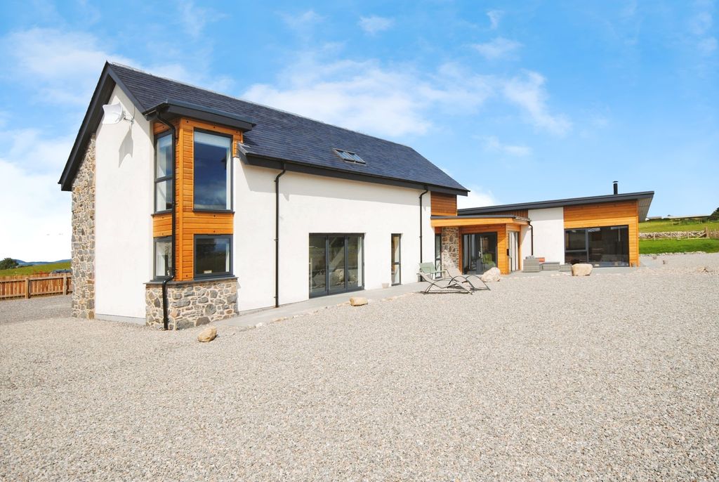 Property photo 1 of 57