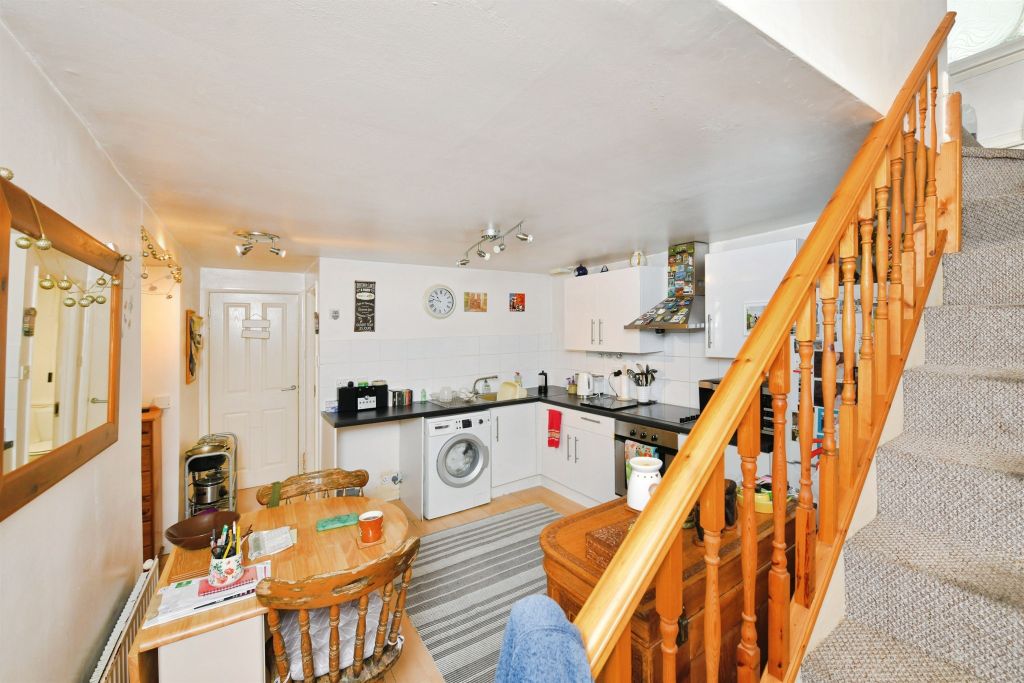 Property photo 3 of 22