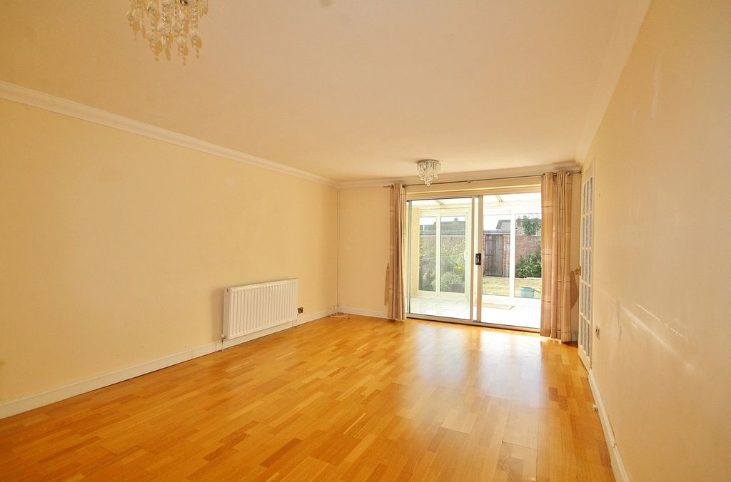 Property photo 2 of 13