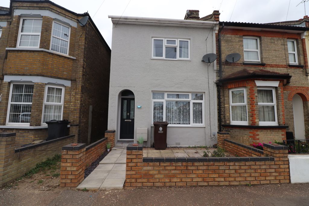 Property photo 1 of 11