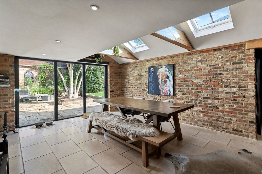 Property photo 2 of 23 Dining Room