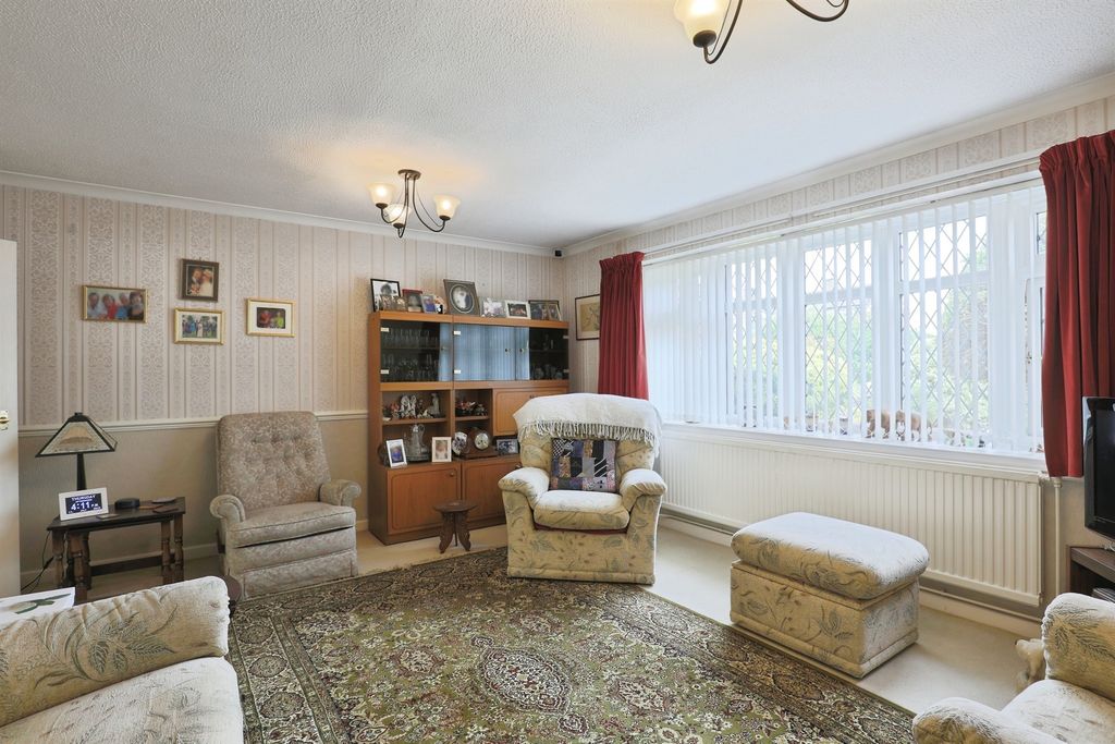 Property photo 2 of 24