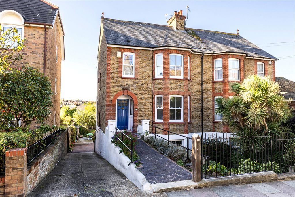 Property photo 1 of 38 Picture No. 45