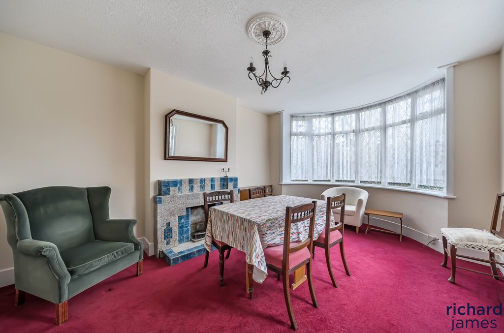 Property photo 2 of 13 0051Bfa163A6488F90B57A58Da03F318