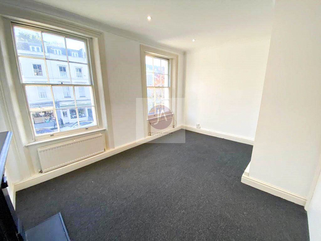 Property photo 2 of 11 Picture No. 34