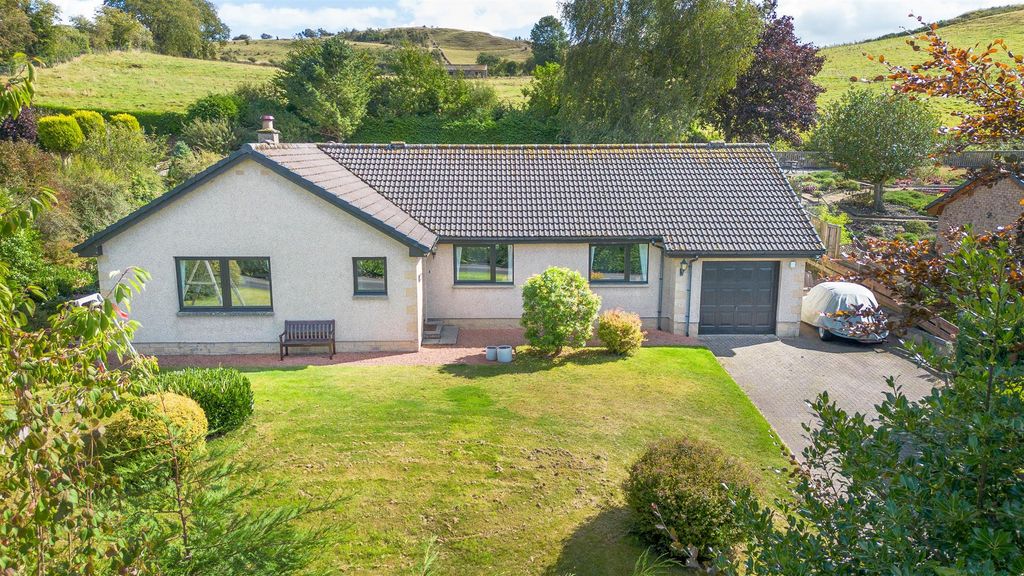 Property photo 1 of 34 Dji_0182.Jpg