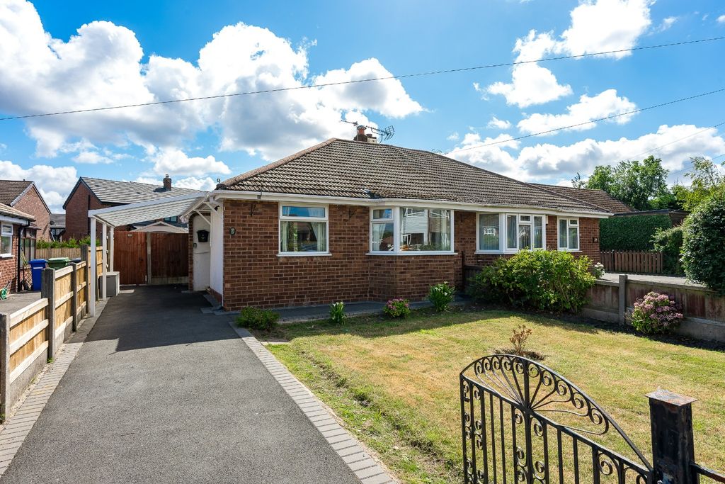 Property photo 1 of 15 5271700