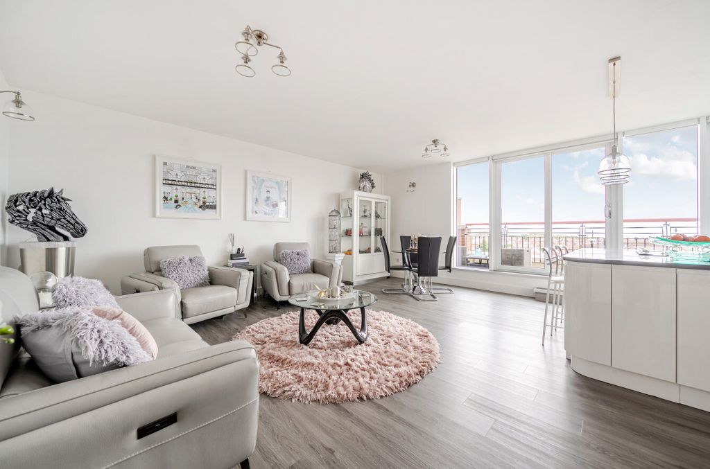 Property photo 1 of 9 1522652-12-1A0A0c...