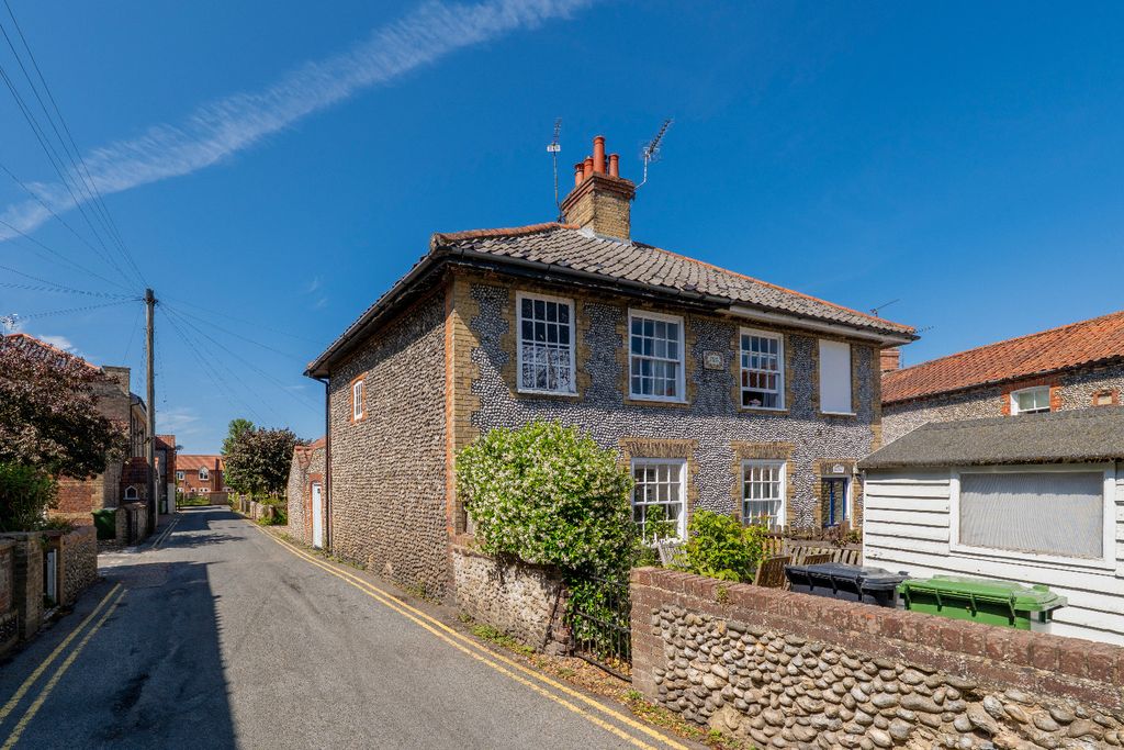 Property photo 1 of 32 4322610