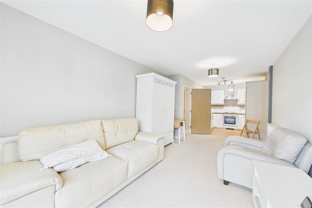 Property photo 2 of 13 Cam01799G0-Pr0163-Still002.Jpg