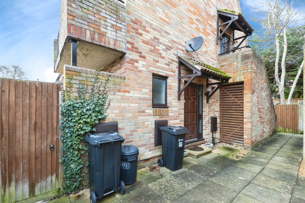 Property photo 2 of 19