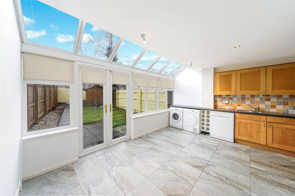 Property photo 2 of 23 Kitchen/Diner