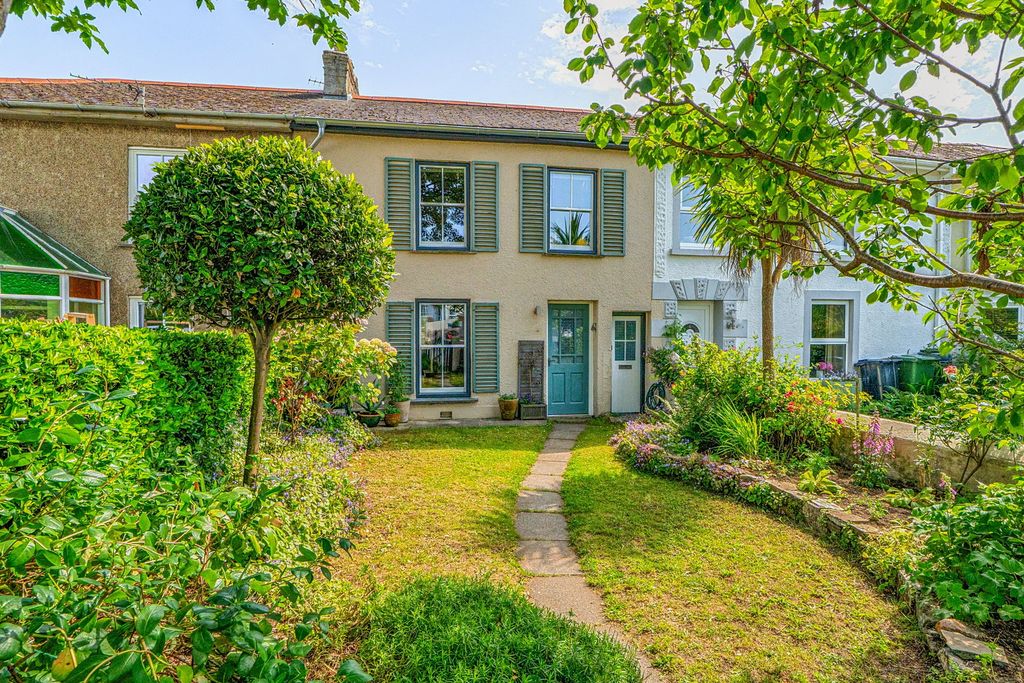 Property photo 1 of 21