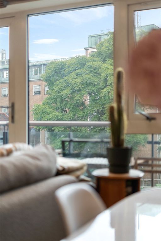 Property photo 3 of 20 Picture No. 18