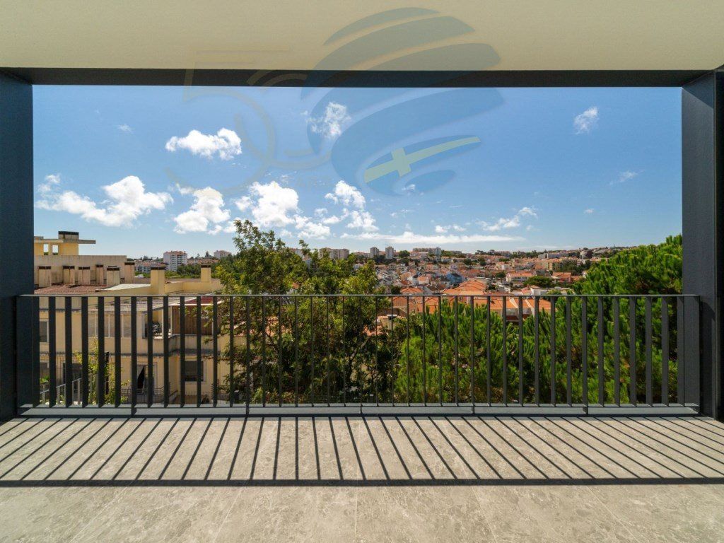 Property photo 1 of 26 Excellent West-Facing Balcony
