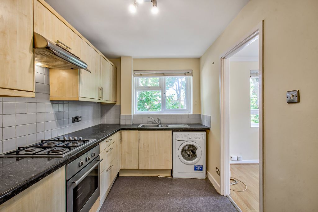 Property photo 3 of 6 Picture No. 06