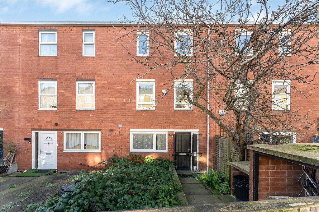 Property photo 2 of 21 Exterior