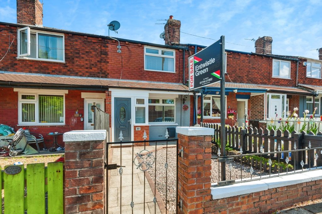 Property photo 1 of 17 Photo