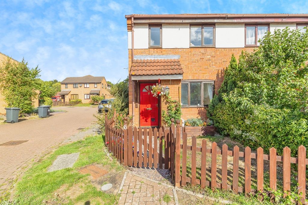 Property photo 1 of 18