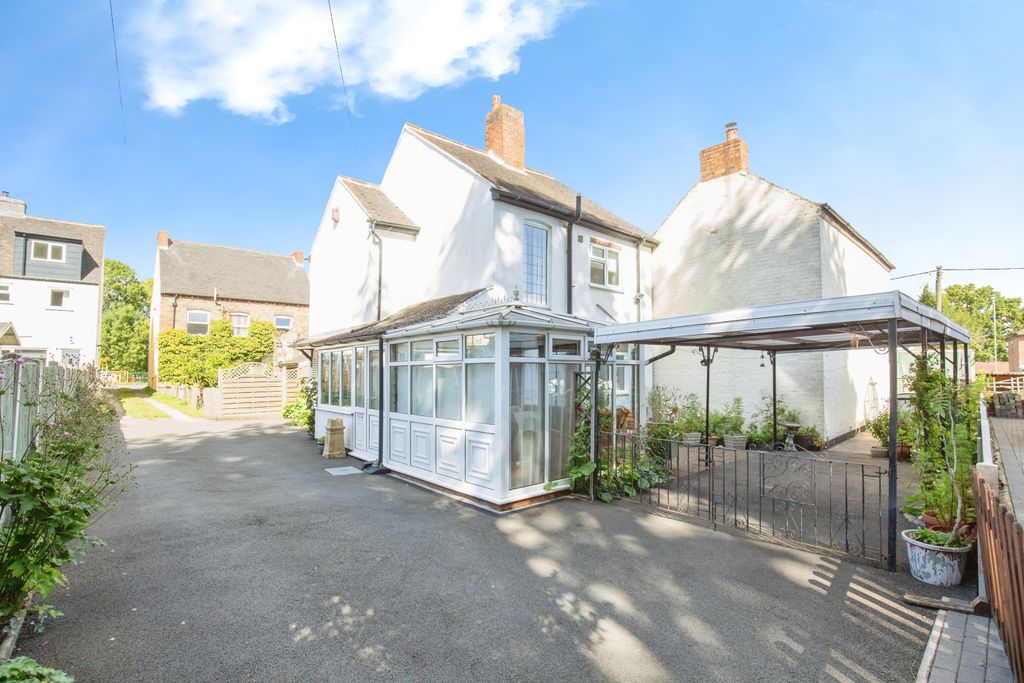 Property photo 1 of 12 9B756214-Mw-8257