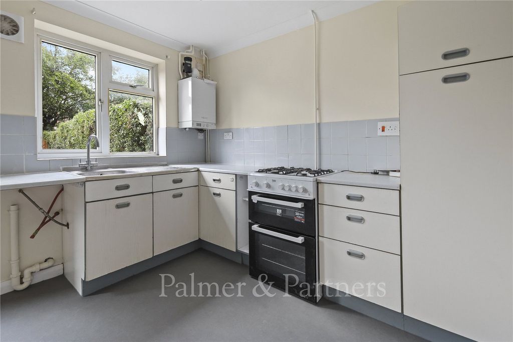 Property photo 2 of 13 Picture No. 12