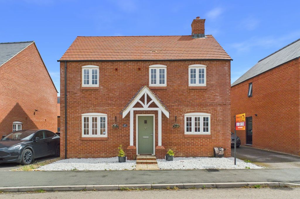 Property photo 1 of 27