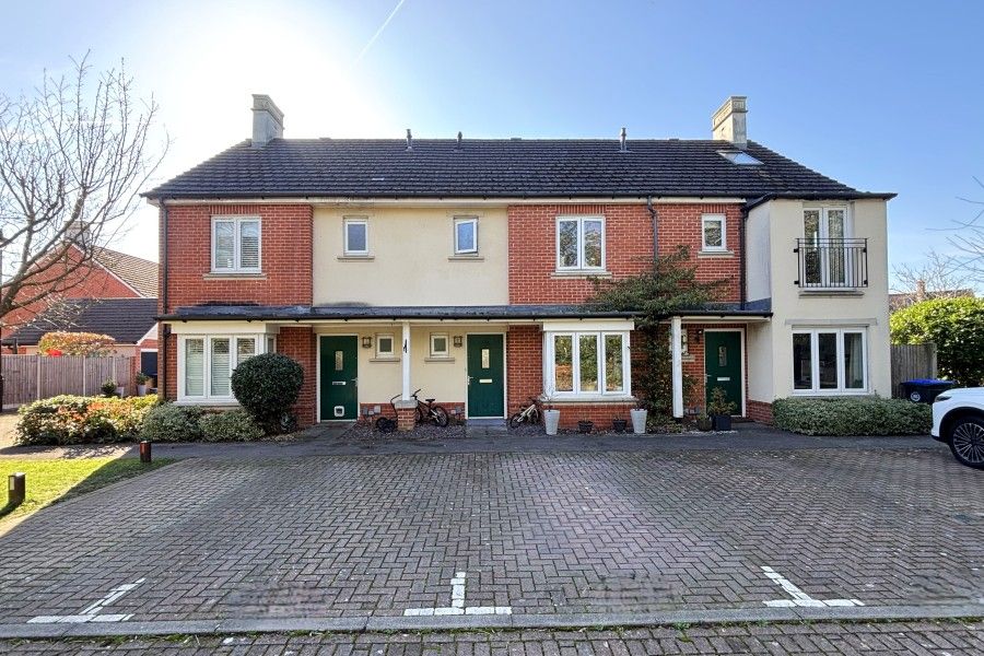 Property photo 1 of 8