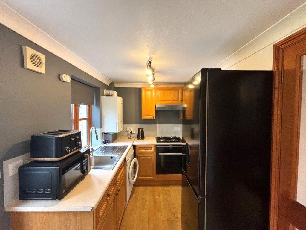 Property photo 3 of 17 Picture No. 24