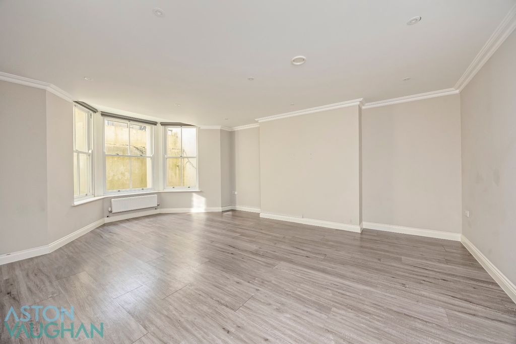 Property photo 2 of 9 5118051