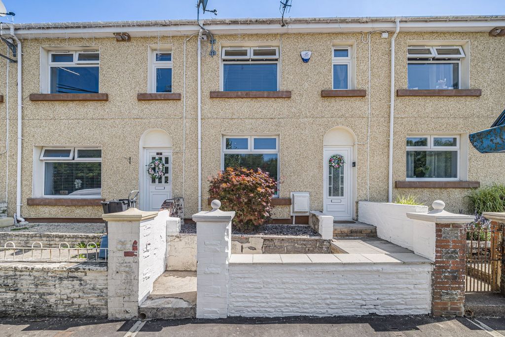 Property photo 1 of 35