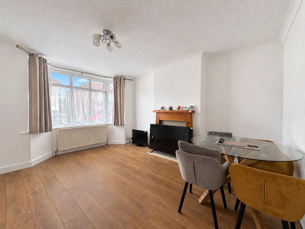 Property photo 2 of 18 Picture No. 43