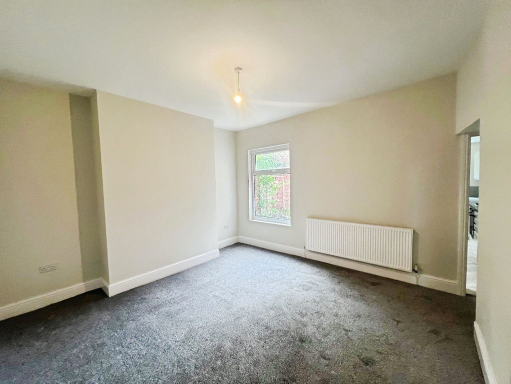 Property photo 3 of 12 Picture No. 10