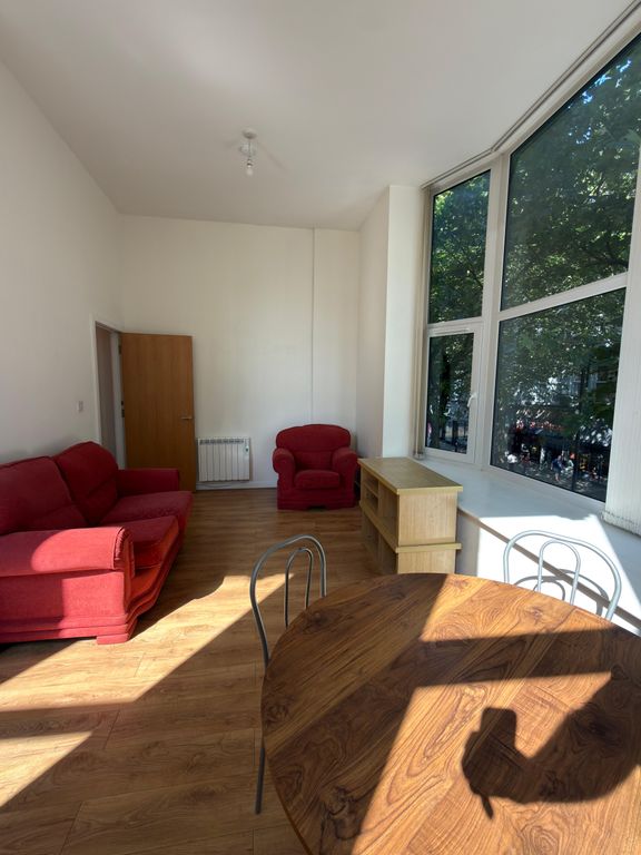 Property photo 3 of 12