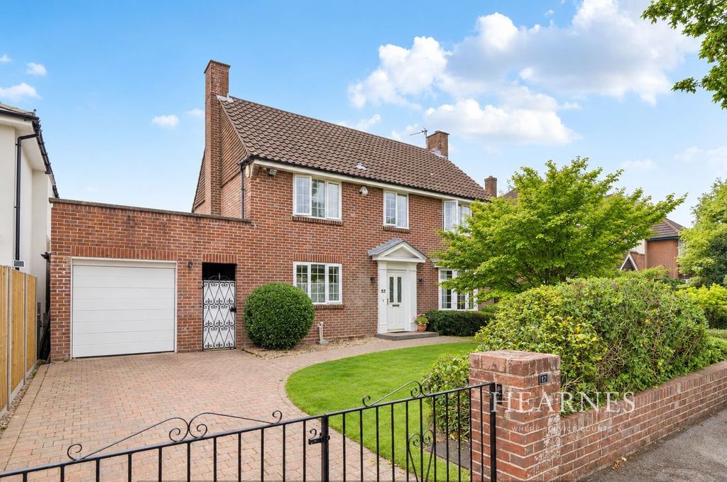 Property photo 1 of 30