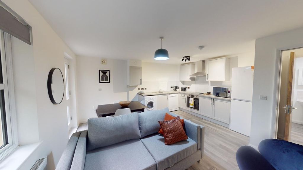 Property photo 2 of 16 -Flat-2-8-Piccadilly-Place-Kitchen-Living-Dining 1