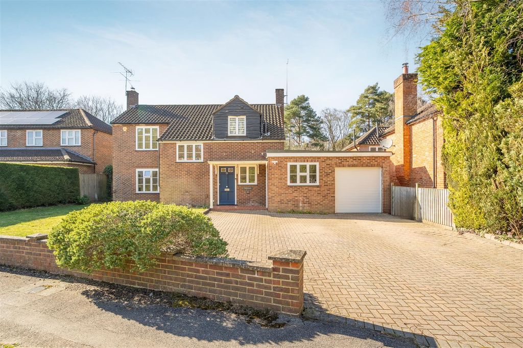 Property photo 1 of 12