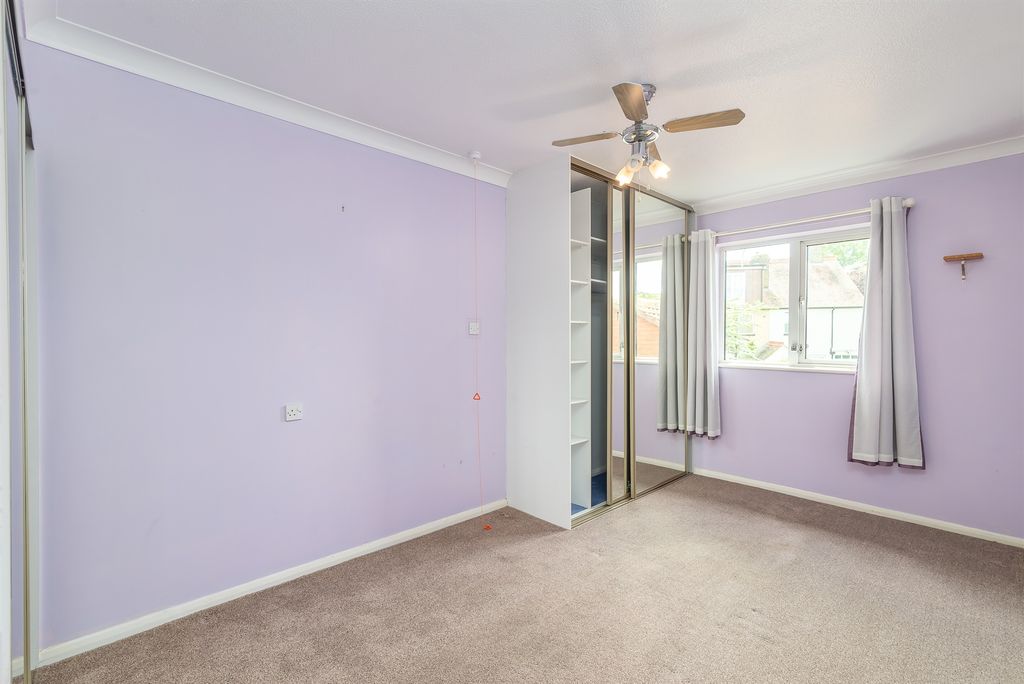 Property photo 3 of 11 Bedroom One