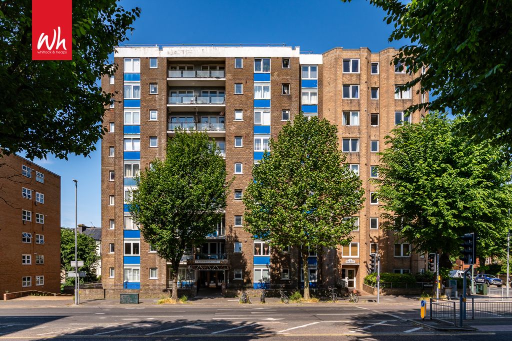 Property photo 1 of 11