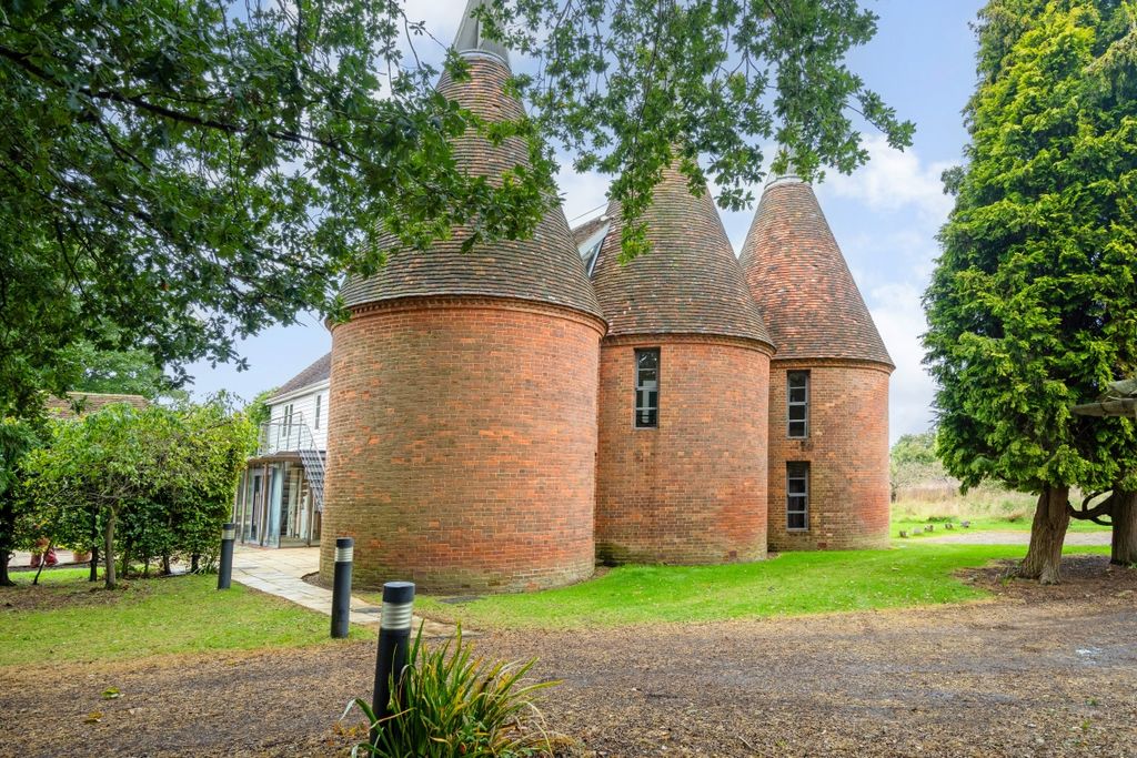 Property photo 1 of 27 79675_Matfield-Oa...