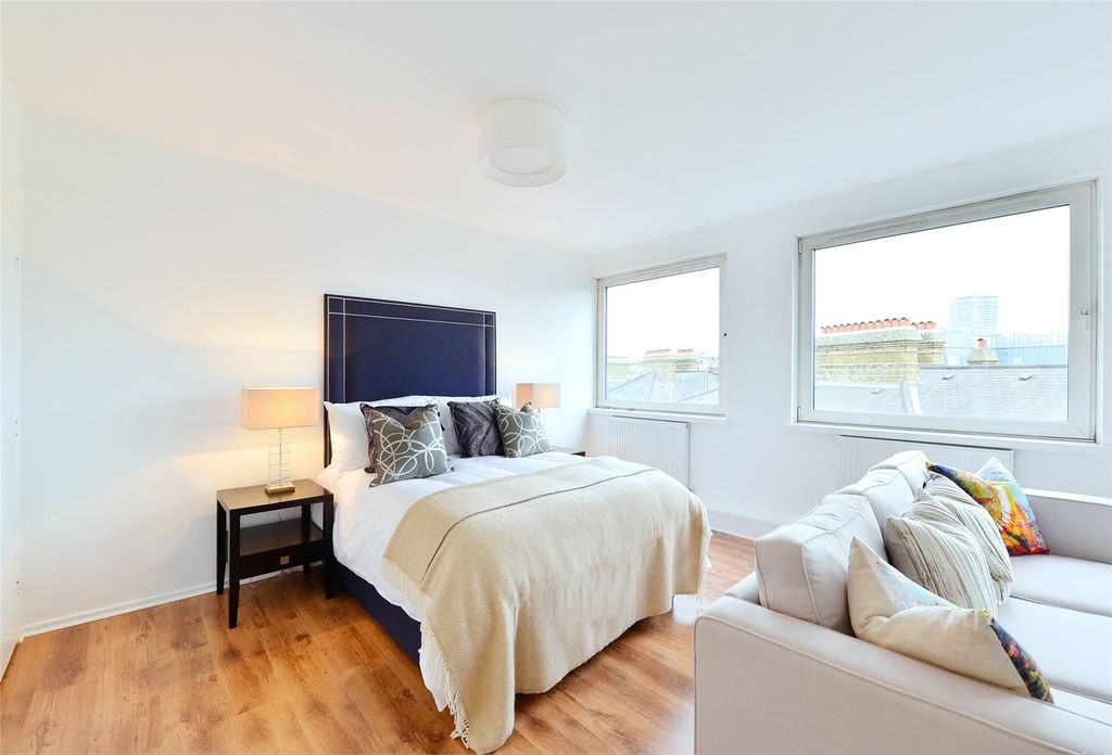 Property photo 2 of 7 Studio