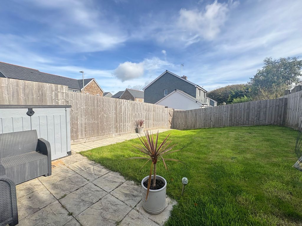 Property photo 2 of 24 Garden