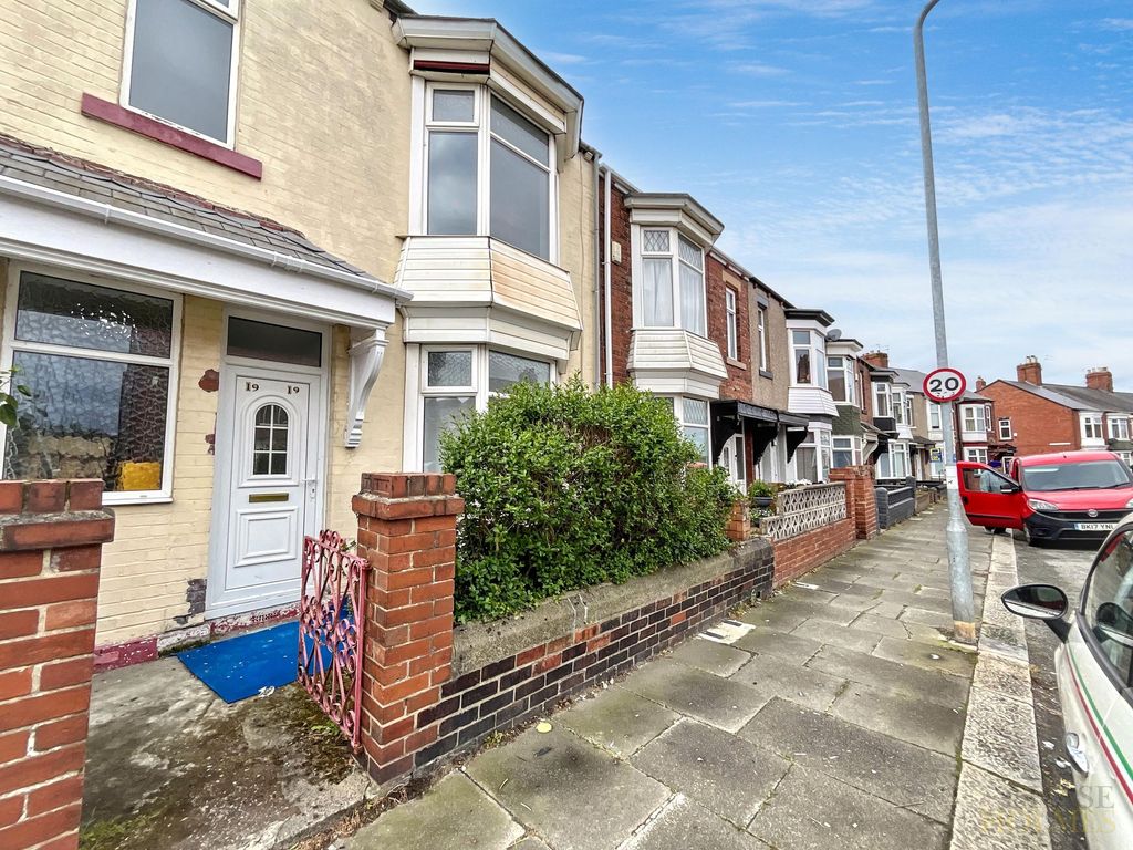 Property photo 1 of 33